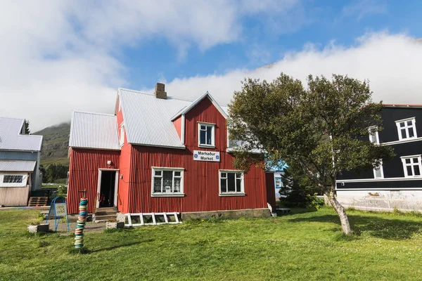 Seydisfjordur Island August 2018 Blick Auf Die Fachwerkhäuser Der Altstadt — Stockfoto