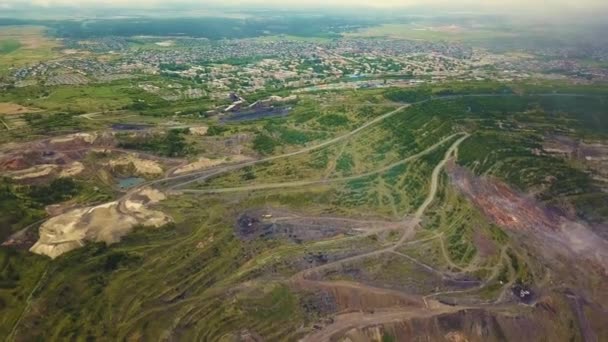 Havadan Görünümü Sanayi Yukarıdan Açık Döküm Madencilik Taş Ocağı Ile — Stok video
