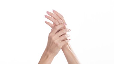 Kadın elleriyle güzel Manikür Fransız. Beyaz izole.