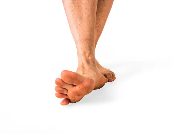 Közelkép a piszkos lábát elszigetelt fehér háttér — Stock Fotó