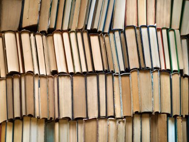 Arka plan. Kitap yığını. Bilgelik ve bilgi kavramı.