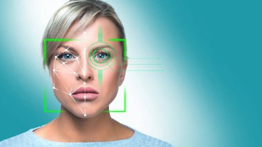 Güvenlik sistemi tarafından taranmış bir kadının portresi. Kopyalama alanı ile face id.