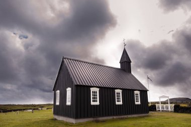 ünlü siyah kilise, Budir İzlanda '. Adanın sadece siyah kilise o