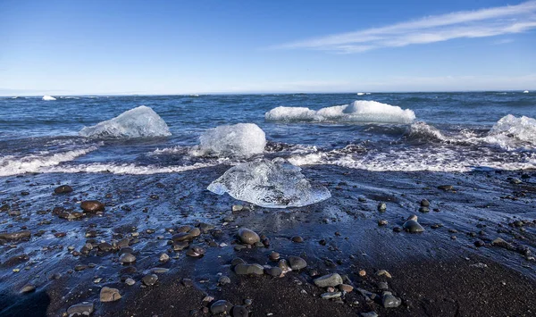 Panorama Icebergs Flotando Playa Negra Islandia — Foto de Stock
