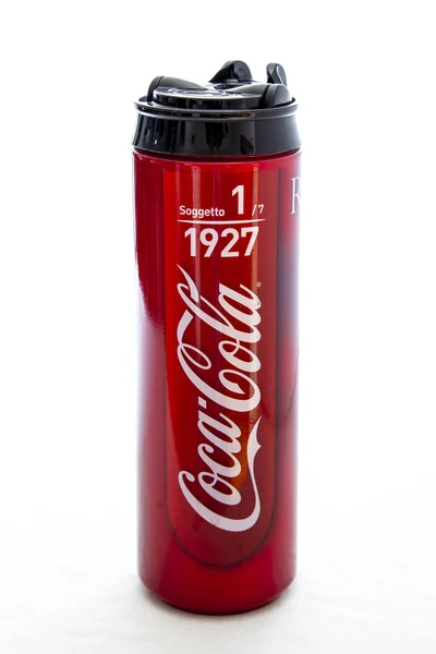 Rostfritt Coca-Cola vattenflaska — Stockfoto