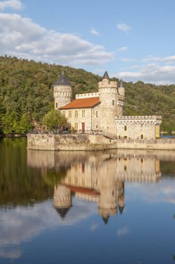 Loire muhteşem kale Chateau de la Roche görünümü 