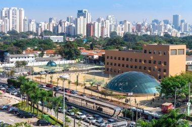 Sao Paulo, Brezilya, mai 26, 2018: yeni modern Eucalipto metro istasyonunun Sao Paulo havadan görünümü