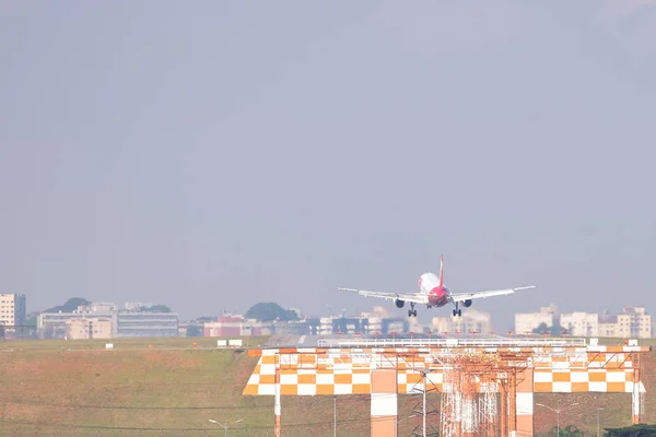 サンパウロ ブラジル 2018 航空サンパウロのコンゴニャス国際空港で交通 — ストック写真