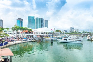 Miami, Amerika Birleşik Devletleri - 10 Haziran 2018: geri Bayside Miami tarafında