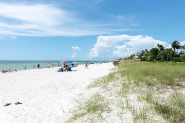 Naples, Amerika Birleşik Devletleri - 13 Haziran 2018: Napoli şehir Meksika Körfezi tarafından Beach'de