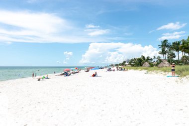 Naples, Amerika Birleşik Devletleri - 13 Haziran 2018: Napoli şehir Meksika Körfezi tarafından Beach'de