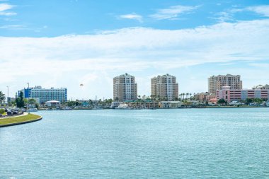 Clearwater, Amerika Birleşik Devletleri - 15 Haziran 2018: görünümü marina Clearwater Florida ve binalar