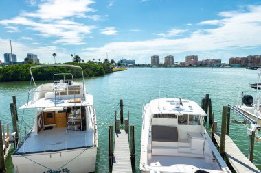 Clearwater, Amerika Birleşik Devletleri - 15 Haziran 2018: tekneler demirli Clearwater Florida Marina'da