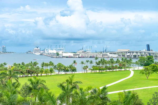 Miami, Amerika Birleşik Devletleri - 10 Haziran 2018: manzarası, Miami şehir Müzesi Parkı