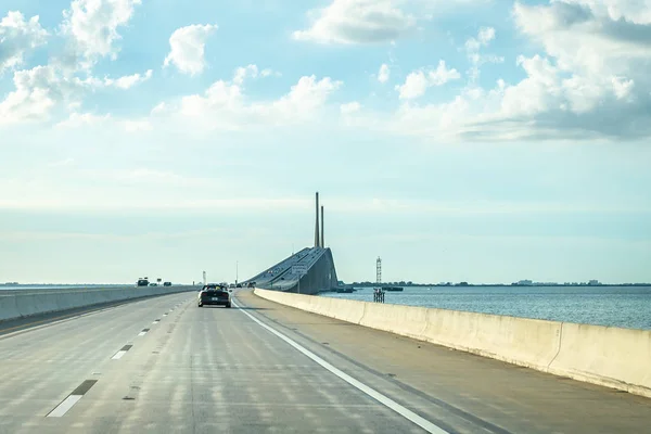 San Petersburgo Junio 2018 Skyway Bridge Sur San Petersburgo Norte —  Fotos de Stock