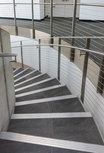 Saint Petersburg, Amerika Birleşik Devletleri - 16 Haziran 2018: Salvador Dali Müzesi St Petersburg merdiven