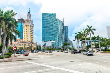 Miami Downtown özgürlük kuleye bakış
