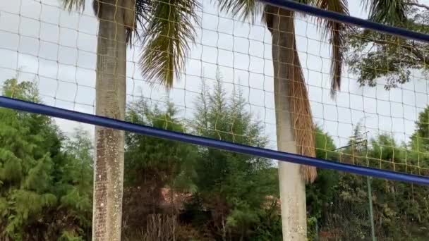 Detail Van Een Sportnet Voor Volleybal Voetvolley Met Een Natuurbacckground — Stockvideo