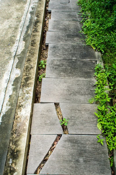 Caminho Lado Estrada Foi Abandonado Confuso — Fotografia de Stock