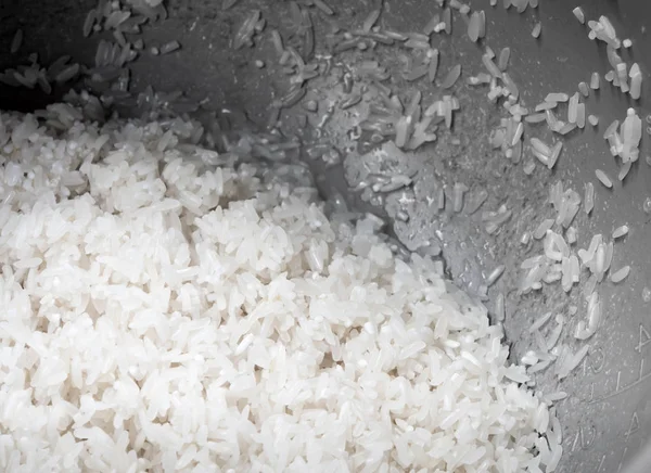 Προετοιμασμένοι Για Μαγείρεμα Μια Ηλεκτρική Κουζίνα Ρύζι Ρύζι — Φωτογραφία Αρχείου