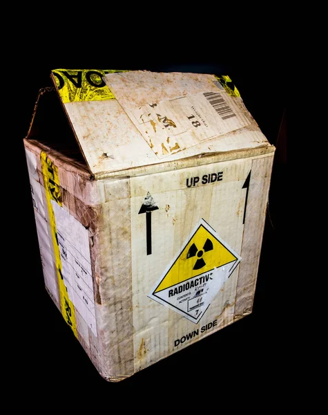 Paquete Caja Papel Transporte Tipo Para Material Radiactivo Pequeño — Foto de Stock