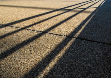 Çelik çit kaba anti-kayma beton zemin aşılı gölgesi