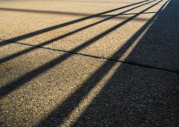 Çelik çit kaba anti-kayma beton zemin aşılı gölgesi