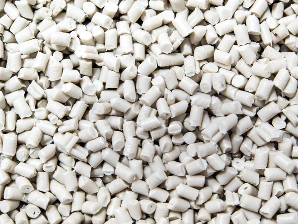 White plastic pellets remelt and extrusion by recycle remelt plastic machine
