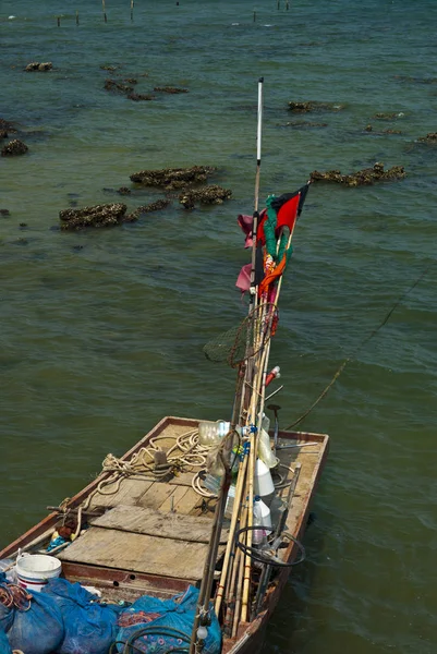海の上の小さな漁船 — ストック写真