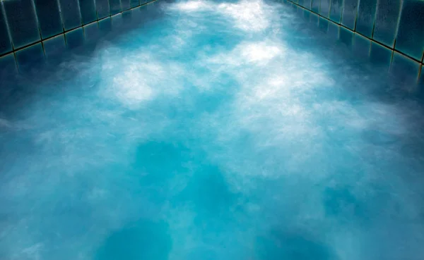 Bolle d'acqua in piscina — Foto Stock