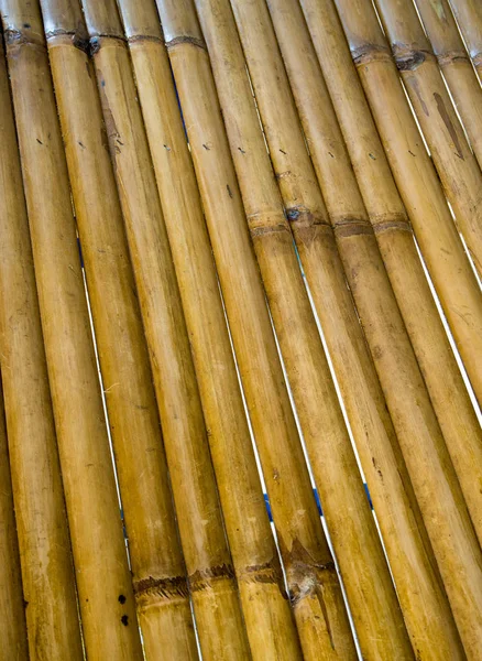 Texture de mur décorant l'ensemble de la partie en croissant de bambou — Photo