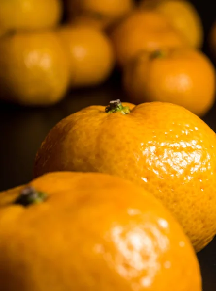 Глянцевая текстура поверхности свежих апельсиновых фруктов — стоковое фото