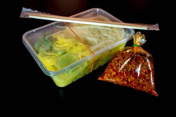 Espaguete Com Molho Leve Comida Para Casa Embalagens Plásticas — Fotografia de Stock
