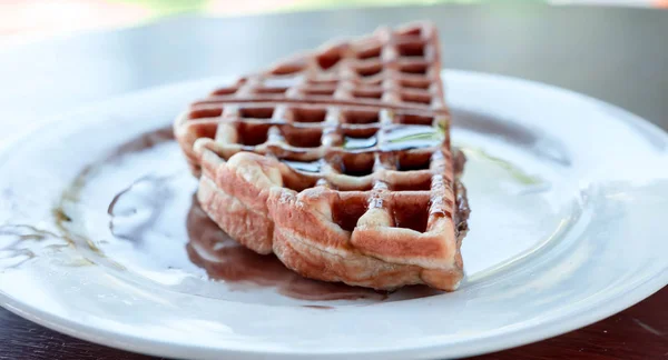 Macro Close Shot Van Een Pannenkoek Met Chocolade Siroop Bovenop — Stockfoto