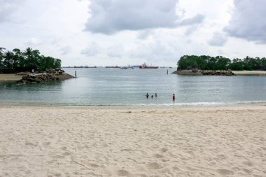 Siloso Beach Sentosa Singapur en ünlü beyaz plaj