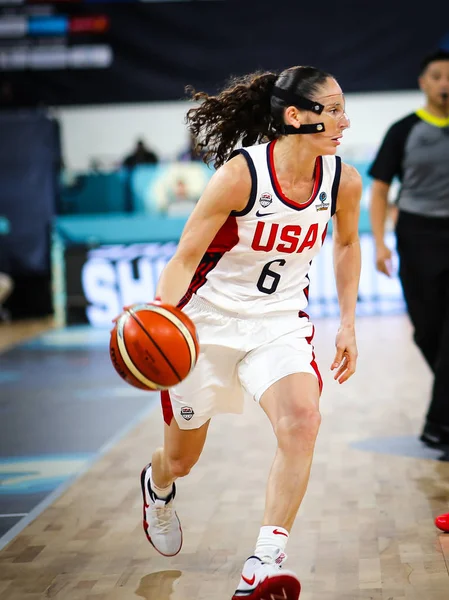 İspanya, Tenerife - 22 Eylül 2018: Kadınlar basketbol Dünya Kupası 2018. Bize basketbol oyuncusu, Sue Bird, eylem sırasında basketbol maç ABD Rakip Senegal Quico Cabrera Arena Santa Cruz de Tenerife, İspanya.