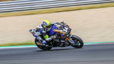 Oschersleben, Almanya, 09 Haziran 2019: Maco Racing Team tarafından Yamaha Yzf-R1 Oschersleben Motorsport Arena'da Fim Dayanıklılık Dünya Şampiyonası için rekabet