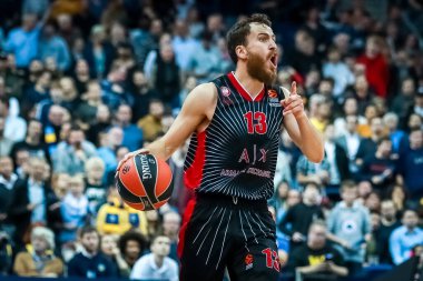 Berlin, Almanya, 29 Ekim 2019: Sergio Rodriguez, Alba Berlin ile AX Armani Exchange Milan arasında oynanan EuroLeague basketbol maçında Berlin, Almanya 'daki Mercedes Benz Arena' da.