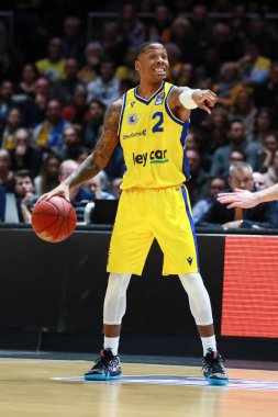 Braunschweig, Almanya, 27 Aralık 2019: Basketbol oyuncusu Jairus Lyles BBL Bundesliga maçında Lowen Braunschweig ve Merlins Crailsheim arasında Almanya 'nın Braunschweig kentinde oynanan Volkswagen Halle' de oynanan maçta.