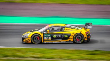 Oschersleben, Deutschland, 28 Nisan 2019Florian Spengler Almanya 'daki Motorsport Arena' da GT Master sırasında Audi R8 LMS 'sini kullanıyordu..