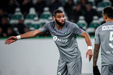 Wolfsburg, Almanya, 12 Aralık 2019: AS Saint-Etienne takımından Harold Moukoudi, VfL Wolfsburg ile AS Saint-Etienne arasında oynanan UEFA Avrupa Ligi karşılaşmasında Almanya 'nın Wolkswagen Arena kentinde oynandı..