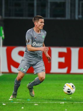 Wolfsburg, Almanya, 12 Aralık 2019: AS Saint-Etienne takımından Sergi Palencia, VfL Wolfsburg ile AS Saint-Etienne arasında oynanan UEFA Avrupa Ligi karşılaşmasında