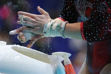 Szczecin, Polonya, 11 Nisan 2019: 2019 Avrupa artistik jimnastik şampiyonası sırasında bayan sporcu 