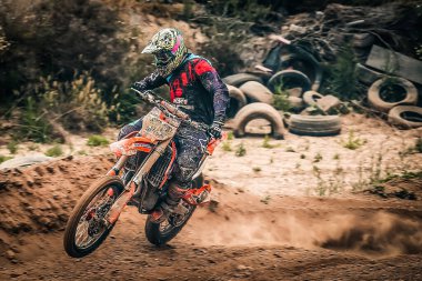 San Miguel, İspanya, 21 Mayıs 2017: Meçhul motokros binicisi bölgesel Motocross Tenerife şampiyonası sırasında yarışır. (Fotoğraf: Michele Morrone).