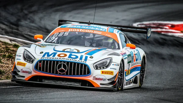 Oschersleben, Almanya, 26 Nisan 2019: Almanya 'daki Motorsport Arena' da düzenlenen GT MASTER araba yarışı sırasında İsveçli yarış sürücüsü Jimmy Eriksson Mercedes-AMG GT3 kullanıyor.