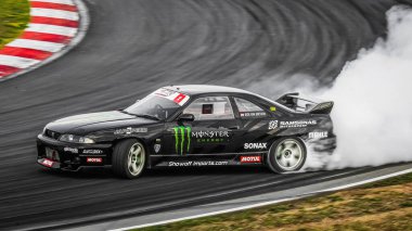 Oschersleben, Almanya, 30 Ağustos 2019: Rick van Goethem Motorsport Arena 'daki Drift Kings Uluslararası Serisi sırasında Nissan Skyline R33 sürüyor.