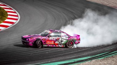 Oschersleben, Almanya, 31 Ağustos 2019: Karolina Pilarczyk, Oschersleben 'deki Drift Kings Uluslararası Serisi sırasında Nissan Silvia S14 superşarjlı LSX 376 kullanıyor..