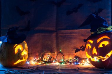 Cadılar Bayramı arka plan, Jack-o-lantern ve yarasalar, geleneksel Cadılar bayramı dekorasyonu,