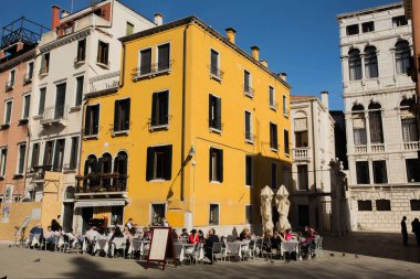 Campanile ve çevresindeki Piazza San Marco, Venedik, İtalya 'daki binaların detayları