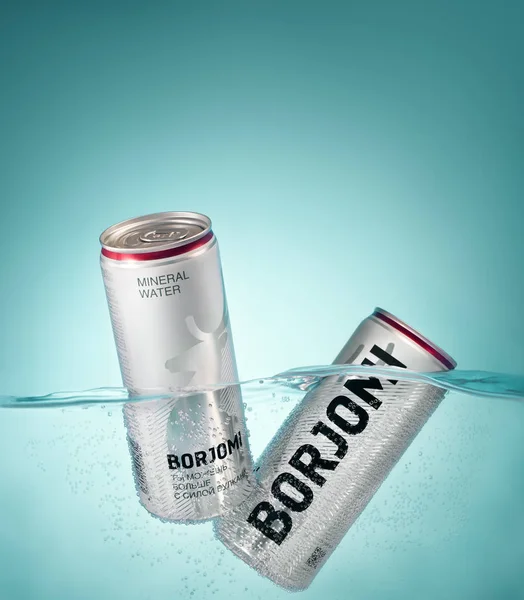 Moscow Russia September 2018 Georgian Mineral Water Borjomi Aluminum Cans — Stock Photo, Image